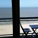 Lejlighed On The With Sea View