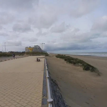 Apartment On The With Sea View
