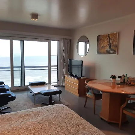 On The With Sea View Apartment Middelkerke