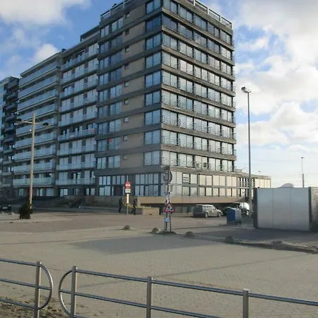 Apartment On The With Sea View Middelkerke